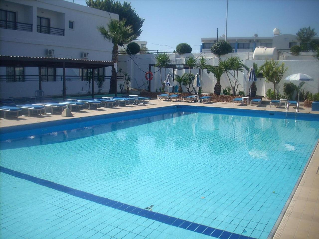 Konnos Bay Hotel Apartments Протарас Екстер'єр фото